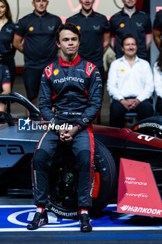 2024-07-19 - DE VRIES Nyck (nld), Mahindra Racing, Mahindra M9Electro, portrait during the 2024 Hankook London ePrix, 10th meeting of the 2023-24 ABB FIA Formula E World Championship, on the ExCeL London from June 18 to 21, 2024 in London, United Kingdom - 2024 FORMULA E LONDON EPRIX - FORMULA E - MOTORS