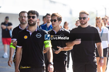 2024-07-19 - FENESTRAZ Sacha (fra), Nissan Formula E Team, Nissan e-4ORCE 04, portrait during the 2024 Hankook London ePrix, 10th meeting of the 2023-24 ABB FIA Formula E World Championship, on the ExCeL London from June 18 to 21, 2024 in London, United Kingdom - 2024 FORMULA E LONDON EPRIX - FORMULA E - MOTORS