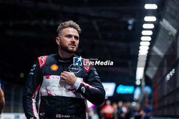 2024-07-19 - ROWLAND Oliver (gbr), Nissan Formula E Team, Nissan e-4ORCE 04, portrait during the 2024 Hankook London ePrix, 10th meeting of the 2023-24 ABB FIA Formula E World Championship, on the ExCeL London from June 18 to 21, 2024 in London, United Kingdom - 2024 FORMULA E LONDON EPRIX - FORMULA E - MOTORS