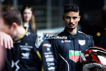 2024-07-19 - WEHRLEIN Pascal (ger), TAG HEUER Porsche Formula E Team, Porsche 99X Electric, portrait during the 2024 Hankook London ePrix, 10th meeting of the 2023-24 ABB FIA Formula E World Championship, on the ExCeL London from June 18 to 21, 2024 in London, United Kingdom - 2024 FORMULA E LONDON EPRIX - FORMULA E - MOTORS