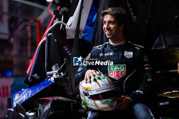 2024-07-19 - DA COSTA Antonio Felix (prt), TAG HEUER Porsche Formula E Team, Porsche 99X Electric, portrait during the 2024 Hankook London ePrix, 10th meeting of the 2023-24 ABB FIA Formula E World Championship, on the ExCeL London from June 18 to 21, 2024 in London, United Kingdom - 2024 FORMULA E LONDON EPRIX - FORMULA E - MOTORS