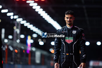 2024-07-19 - WEHRLEIN Pascal (ger), TAG HEUER Porsche Formula E Team, Porsche 99X Electric, portrait during the 2024 Hankook London ePrix, 10th meeting of the 2023-24 ABB FIA Formula E World Championship, on the ExCeL London from June 18 to 21, 2024 in London, United Kingdom - 2024 FORMULA E LONDON EPRIX - FORMULA E - MOTORS