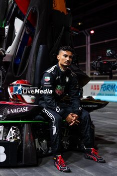 2024-07-19 - WEHRLEIN Pascal (ger), TAG HEUER Porsche Formula E Team, Porsche 99X Electric, portrait during the 2024 Hankook London ePrix, 10th meeting of the 2023-24 ABB FIA Formula E World Championship, on the ExCeL London from June 18 to 21, 2024 in London, United Kingdom - 2024 FORMULA E LONDON EPRIX - FORMULA E - MOTORS