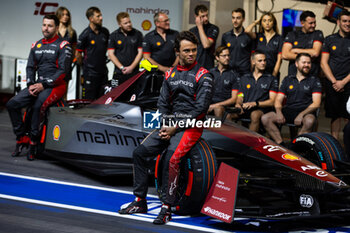 2024-07-19 - DE VRIES Nyck (nld), Mahindra Racing, Mahindra M9Electro, portrait during the 2024 Hankook London ePrix, 10th meeting of the 2023-24 ABB FIA Formula E World Championship, on the ExCeL London from June 18 to 21, 2024 in London, United Kingdom - 2024 FORMULA E LONDON EPRIX - FORMULA E - MOTORS