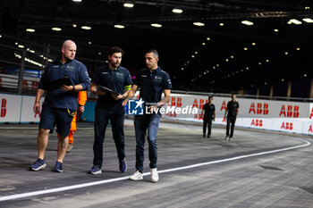 2024-07-19 - BUEMI Sébastien (swi), Envision Racing, Jaguar I-Type 6, portrait during the 2024 Hankook London ePrix, 10th meeting of the 2023-24 ABB FIA Formula E World Championship, on the ExCeL London from June 18 to 21, 2024 in London, United Kingdom - 2024 FORMULA E LONDON EPRIX - FORMULA E - MOTORS