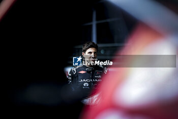 2024-07-19 - EVANS Mitch (nzl), Jaguar TCS Racing, Jaguar I-Type 6, portrait during the 2024 Hankook London ePrix, 10th meeting of the 2023-24 ABB FIA Formula E World Championship, on the ExCeL London from June 18 to 21, 2024 in London, United Kingdom - 2024 FORMULA E LONDON EPRIX - FORMULA E - MOTORS