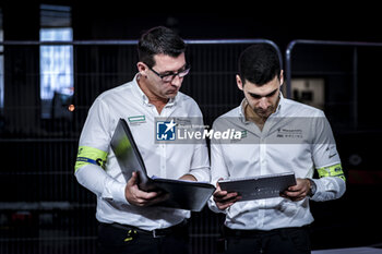 2024-07-19 - ingenieur engineer, Maserati MSG Racing, Maserati Tipo Folgore, portrait during the 2024 Hankook London ePrix, 10th meeting of the 2023-24 ABB FIA Formula E World Championship, on the ExCeL London from June 18 to 21, 2024 in London, United Kingdom - 2024 FORMULA E LONDON EPRIX - FORMULA E - MOTORS