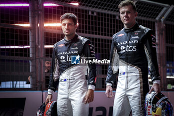 2024-07-19 - EVANS Mitch (nzl), Jaguar TCS Racing, Jaguar I-Type 6, portrait, CASSIDY Nick (nzl), Jaguar TCS Racing, Jaguar I-Type 6, portrait during the 2024 Hankook London ePrix, 10th meeting of the 2023-24 ABB FIA Formula E World Championship, on the ExCeL London from June 18 to 21, 2024 in London, United Kingdom - 2024 FORMULA E LONDON EPRIX - FORMULA E - MOTORS