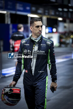 2024-07-19 - BUEMI Sébastien (swi), Envision Racing, Jaguar I-Type 6, portrait during the 2024 Hankook London ePrix, 10th meeting of the 2023-24 ABB FIA Formula E World Championship, on the ExCeL London from June 18 to 21, 2024 in London, United Kingdom - 2024 FORMULA E LONDON EPRIX - FORMULA E - MOTORS