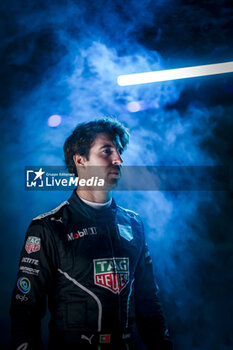 2024-07-19 - DA COSTA Antonio Felix (prt), TAG HEUER Porsche Formula E Team, Porsche 99X Electric, portrait during the 2024 Hankook London ePrix, 10th meeting of the 2023-24 ABB FIA Formula E World Championship, on the ExCeL London from June 18 to 21, 2024 in London, United Kingdom - 2024 FORMULA E LONDON EPRIX - FORMULA E - MOTORS