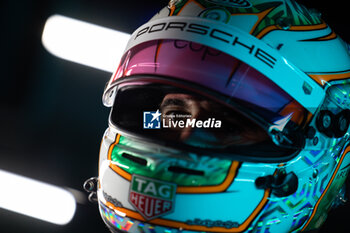 2024-07-19 - DA COSTA Antonio Felix (prt), TAG HEUER Porsche Formula E Team, Porsche 99X Electric, portrait during the 2024 Hankook London ePrix, 10th meeting of the 2023-24 ABB FIA Formula E World Championship, on the ExCeL London from June 18 to 21, 2024 in London, United Kingdom - 2024 FORMULA E LONDON EPRIX - FORMULA E - MOTORS