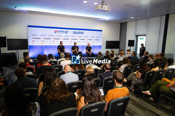 2024-07-19 - BARCLAY James, Panasonic Jaguar Racing Team Director, portrait, during the 2024 Hankook London ePrix, 10th meeting of the 2023-24 ABB FIA Formula E World Championship, on the ExCeL London from June 18 to 21, 2024 in London, United Kingdom - 2024 FORMULA E LONDON EPRIX - FORMULA E - MOTORS