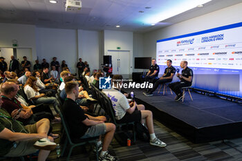 2024-07-19 - CHARLES Phil, DS PENSKE Team Director, portrait, during the 2024 Hankook London ePrix, 10th meeting of the 2023-24 ABB FIA Formula E World Championship, on the ExCeL London from June 18 to 21, 2024 in London, United Kingdom - 2024 FORMULA E LONDON EPRIX - FORMULA E - MOTORS