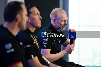 2024-07-19 - CHARLES Phil, DS PENSKE Team Director, portrait, during the 2024 Hankook London ePrix, 10th meeting of the 2023-24 ABB FIA Formula E World Championship, on the ExCeL London from June 18 to 21, 2024 in London, United Kingdom - 2024 FORMULA E LONDON EPRIX - FORMULA E - MOTORS