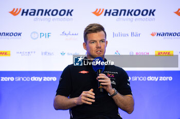 2024-07-19 - CASSIDY Nick (nzl), Jaguar TCS Racing, Jaguar I-Type 6, portrait, Drivers Press Conference during the 2024 Hankook London ePrix, 10th meeting of the 2023-24 ABB FIA Formula E World Championship, on the ExCeL London from June 18 to 21, 2024 in London, United Kingdom - 2024 FORMULA E LONDON EPRIX - FORMULA E - MOTORS