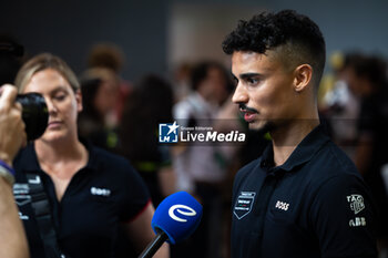 2024-07-19 - WEHRLEIN Pascal (ger), TAG HEUER Porsche Formula E Team, Porsche 99X Electric, portrait during the 2024 Hankook London ePrix, 10th meeting of the 2023-24 ABB FIA Formula E World Championship, on the ExCeL London from June 18 to 21, 2024 in London, United Kingdom - 2024 FORMULA E LONDON EPRIX - FORMULA E - MOTORS