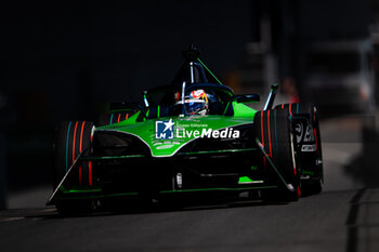 2024-07-19 - 16 BUEMI Sébastien (swi), Envision Racing, Jaguar I-Type 6, action during the 2024 Hankook London ePrix, 10th meeting of the 2023-24 ABB FIA Formula E World Championship, on the ExCeL London from June 18 to 21, 2024 in London, United Kingdom - 2024 FORMULA E LONDON EPRIX - FORMULA E - MOTORS