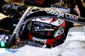 2024-07-19 - EVANS Mitch (nzl), Jaguar TCS Racing, Jaguar I-Type 6, portrait during the 2024 Hankook London ePrix, 10th meeting of the 2023-24 ABB FIA Formula E World Championship, on the ExCeL London from June 18 to 21, 2024 in London, United Kingdom - 2024 FORMULA E LONDON EPRIX - FORMULA E - MOTORS