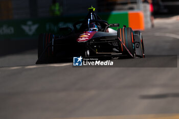 2024-07-19 - 21 DE VRIES Nyck (nld), Mahindra Racing, Mahindra M9Electro, action during the 2024 Hankook London ePrix, 10th meeting of the 2023-24 ABB FIA Formula E World Championship, on the ExCeL London from June 18 to 21, 2024 in London, United Kingdom - 2024 FORMULA E LONDON EPRIX - FORMULA E - MOTORS