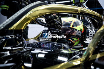 2024-07-19 - VANDOORNE Stoffel (bel), DS Penske, DS E-Tense FE23, portrait during the 2024 Hankook London ePrix, 10th meeting of the 2023-24 ABB FIA Formula E World Championship, on the ExCeL London from June 18 to 21, 2024 in London, United Kingdom - 2024 FORMULA E LONDON EPRIX - FORMULA E - MOTORS