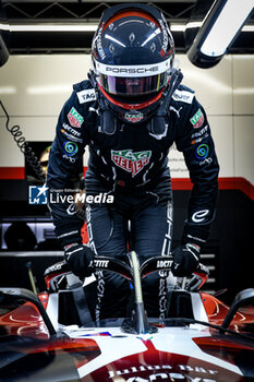 2024-07-19 - DA COSTA Antonio Felix (prt), TAG HEUER Porsche Formula E Team, Porsche 99X Electric, portrait during the 2024 Hankook London ePrix, 10th meeting of the 2023-24 ABB FIA Formula E World Championship, on the ExCeL London from June 18 to 21, 2024 in London, United Kingdom - 2024 FORMULA E LONDON EPRIX - FORMULA E - MOTORS