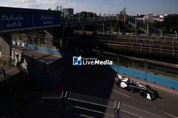 2024-07-19 - 09 EVANS Mitch (nzl), Jaguar TCS Racing, Jaguar I-Type 6, action during the 2024 Hankook London ePrix, 10th meeting of the 2023-24 ABB FIA Formula E World Championship, on the ExCeL London from June 18 to 21, 2024 in London, United Kingdom - 2024 FORMULA E LONDON EPRIX - FORMULA E - MOTORS