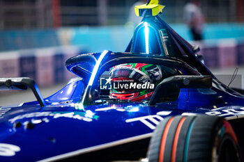 2024-07-19 - DARUVALA Jehan (ind), Maserati MSG Racing, Maserati Tipo Folgore, portrait during the 2024 Hankook London ePrix, 10th meeting of the 2023-24 ABB FIA Formula E World Championship, on the ExCeL London from June 18 to 21, 2024 in London, United Kingdom - 2024 FORMULA E LONDON EPRIX - FORMULA E - MOTORS