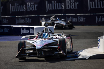 2024-07-19 - 94 WEHRLEIN Pascal (ger), TAG HEUER Porsche Formula E Team, Porsche 99X Electric, action during the 2024 Hankook London ePrix, 10th meeting of the 2023-24 ABB FIA Formula E World Championship, on the ExCeL London from June 18 to 21, 2024 in London, United Kingdom - 2024 FORMULA E LONDON EPRIX - FORMULA E - MOTORS