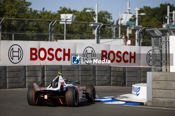 2024-07-19 - 17 NATO Norman (fra), Andretti Global, Porsche 99X Electric, action during the 2024 Hankook London ePrix, 10th meeting of the 2023-24 ABB FIA Formula E World Championship, on the ExCeL London from June 18 to 21, 2024 in London, United Kingdom - 2024 FORMULA E LONDON EPRIX - FORMULA E - MOTORS