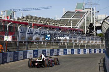 2024-07-19 - 94 WEHRLEIN Pascal (ger), TAG HEUER Porsche Formula E Team, Porsche 99X Electric, action during the 2024 Hankook London ePrix, 10th meeting of the 2023-24 ABB FIA Formula E World Championship, on the ExCeL London from June 18 to 21, 2024 in London, United Kingdom - 2024 FORMULA E LONDON EPRIX - FORMULA E - MOTORS