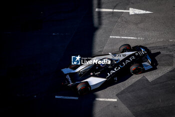 2024-07-19 - 09 EVANS Mitch (nzl), Jaguar TCS Racing, Jaguar I-Type 6, action during the 2024 Hankook London ePrix, 10th meeting of the 2023-24 ABB FIA Formula E World Championship, on the ExCeL London from June 18 to 21, 2024 in London, United Kingdom - 2024 FORMULA E LONDON EPRIX - FORMULA E - MOTORS