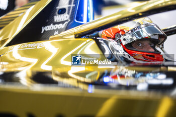 2024-07-19 - VERGNE Jean-Eric (fra), DS Penske, DS E-Tense FE23, portrait during the 2024 Hankook London ePrix, 10th meeting of the 2023-24 ABB FIA Formula E World Championship, on the ExCeL London from June 18 to 21, 2024 in London, United Kingdom - 2024 FORMULA E LONDON EPRIX - FORMULA E - MOTORS