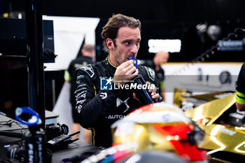 2024-07-19 - VERGNE Jean-Eric (fra), DS Penske, DS E-Tense FE23, portrait during the 2024 Hankook London ePrix, 10th meeting of the 2023-24 ABB FIA Formula E World Championship, on the ExCeL London from June 18 to 21, 2024 in London, United Kingdom - 2024 FORMULA E LONDON EPRIX - FORMULA E - MOTORS