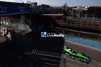 2024-07-19 - 16 BUEMI Sébastien (swi), Envision Racing, Jaguar I-Type 6, action during the 2024 Hankook London ePrix, 10th meeting of the 2023-24 ABB FIA Formula E World Championship, on the ExCeL London from June 18 to 21, 2024 in London, United Kingdom - 2024 FORMULA E LONDON EPRIX - FORMULA E - MOTORS