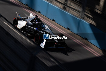 2024-07-19 - 09 EVANS Mitch (nzl), Jaguar TCS Racing, Jaguar I-Type 6, action during the 2024 Hankook London ePrix, 10th meeting of the 2023-24 ABB FIA Formula E World Championship, on the ExCeL London from June 18 to 21, 2024 in London, United Kingdom - 2024 FORMULA E LONDON EPRIX - FORMULA E - MOTORS