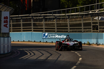 2024-07-19 - 94 WEHRLEIN Pascal (ger), TAG HEUER Porsche Formula E Team, Porsche 99X Electric, action during the 2024 Hankook London ePrix, 10th meeting of the 2023-24 ABB FIA Formula E World Championship, on the ExCeL London from June 18 to 21, 2024 in London, United Kingdom - 2024 FORMULA E LONDON EPRIX - FORMULA E - MOTORS