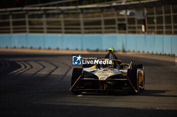 2024-07-19 - 02 VANDOORNE Stoffel (bel), DS Penske, DS E-Tense FE23, action during the 2024 Hankook London ePrix, 10th meeting of the 2023-24 ABB FIA Formula E World Championship, on the ExCeL London from June 18 to 21, 2024 in London, United Kingdom - 2024 FORMULA E LONDON EPRIX - FORMULA E - MOTORS