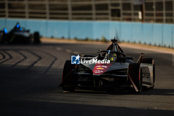 2024-07-19 - 48 MORTARA Edoardo (swi), Mahindra Racing, Mahindra M9Electro, action during the 2024 Hankook London ePrix, 10th meeting of the 2023-24 ABB FIA Formula E World Championship, on the ExCeL London from June 18 to 21, 2024 in London, United Kingdom - 2024 FORMULA E LONDON EPRIX - FORMULA E - MOTORS