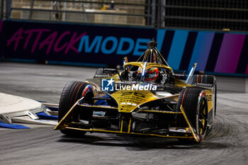 2024-07-19 - 25 VERGNE Jean-Eric (fra), DS Penske, DS E-Tense FE23, action during the 2024 Hankook London ePrix, 10th meeting of the 2023-24 ABB FIA Formula E World Championship, on the ExCeL London from June 18 to 21, 2024 in London, United Kingdom - 2024 FORMULA E LONDON EPRIX - FORMULA E - MOTORS