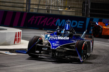 2024-07-19 - 07 GUNTHER Maximilian (ger), Maserati MSG Racing, Maserati Tipo Folgore, action during the 2024 Hankook London ePrix, 10th meeting of the 2023-24 ABB FIA Formula E World Championship, on the ExCeL London from June 18 to 21, 2024 in London, United Kingdom - 2024 FORMULA E LONDON EPRIX - FORMULA E - MOTORS