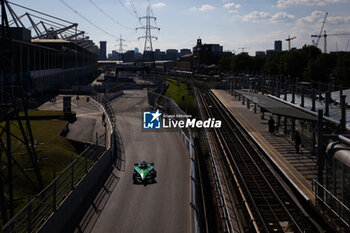 2024-07-19 - 16 BUEMI Sébastien (swi), Envision Racing, Jaguar I-Type 6, action during the 2024 Hankook London ePrix, 10th meeting of the 2023-24 ABB FIA Formula E World Championship, on the ExCeL London from June 18 to 21, 2024 in London, United Kingdom - 2024 FORMULA E LONDON EPRIX - FORMULA E - MOTORS