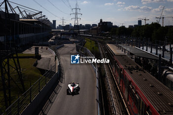 2024-07-19 - 21 DE VRIES Nyck (nld), Mahindra Racing, Mahindra M9Electro, action during the 2024 Hankook London ePrix, 10th meeting of the 2023-24 ABB FIA Formula E World Championship, on the ExCeL London from June 18 to 21, 2024 in London, United Kingdom - 2024 FORMULA E LONDON EPRIX - FORMULA E - MOTORS