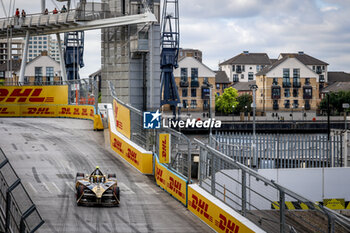 2024-07-20 - 02 VANDOORNE Stoffel (bel), DS Penske, DS E-Tense FE23, action during the 2024 Hankook London ePrix, 10th meeting of the 2023-24 ABB FIA Formula E World Championship, on the ExCeL London from June 18 to 21, 2024 in London, United Kingdom - 2024 FORMULA E LONDON EPRIX - FORMULA E - MOTORS