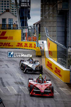 2024-07-20 - 22 ROWLAND Oliver (gbr), Nissan Formula E Team, Nissan e-4ORCE 04, action during the 2024 Hankook London ePrix, 10th meeting of the 2023-24 ABB FIA Formula E World Championship, on the ExCeL London from June 18 to 21, 2024 in London, United Kingdom - 2024 FORMULA E LONDON EPRIX - FORMULA E - MOTORS