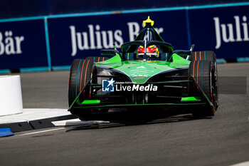 2024-07-20 - 04 FRIJNS Robin (nld), Envision Racing, Jaguar I-Type 6, action during the 2024 Hankook London ePrix, 10th meeting of the 2023-24 ABB FIA Formula E World Championship, on the ExCeL London from June 18 to 21, 2024 in London, United Kingdom - 2024 FORMULA E LONDON EPRIX - FORMULA E - MOTORS