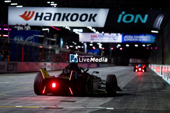 2024-07-20 - 33 TICKTUM Dan (gbr), ERT Formula E Team, ERT X24, action during the 2024 Hankook London ePrix, 10th meeting of the 2023-24 ABB FIA Formula E World Championship, on the ExCeL London from June 18 to 21, 2024 in London, United Kingdom - 2024 FORMULA E LONDON EPRIX - FORMULA E - MOTORS