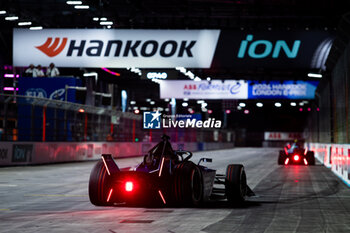 2024-07-20 - 07 GUNTHER Maximilian (ger), Maserati MSG Racing, Maserati Tipo Folgore, action during the 2024 Hankook London ePrix, 10th meeting of the 2023-24 ABB FIA Formula E World Championship, on the ExCeL London from June 18 to 21, 2024 in London, United Kingdom - 2024 FORMULA E LONDON EPRIX - FORMULA E - MOTORS