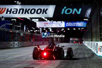 2024-07-20 - 23 FENESTRAZ Sacha (fra), Nissan Formula E Team, Nissan e-4ORCE 04, action during the 2024 Hankook London ePrix, 10th meeting of the 2023-24 ABB FIA Formula E World Championship, on the ExCeL London from June 18 to 21, 2024 in London, United Kingdom - 2024 FORMULA E LONDON EPRIX - FORMULA E - MOTORS