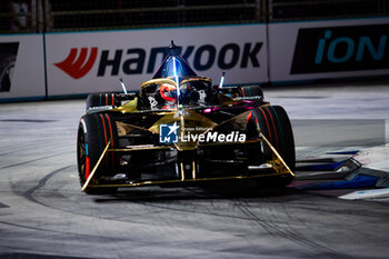 2024-07-20 - 25 VERGNE Jean-Eric (fra), DS Penske, DS E-Tense FE23, action during the 2024 Hankook London ePrix, 10th meeting of the 2023-24 ABB FIA Formula E World Championship, on the ExCeL London from June 18 to 21, 2024 in London, United Kingdom - 2024 FORMULA E LONDON EPRIX - FORMULA E - MOTORS