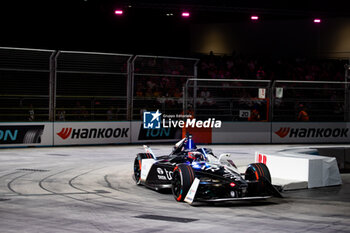 2024-07-20 - 09 EVANS Mitch (nzl), Jaguar TCS Racing, Jaguar I-Type 6, action during the 2024 Hankook London ePrix, 10th meeting of the 2023-24 ABB FIA Formula E World Championship, on the ExCeL London from June 18 to 21, 2024 in London, United Kingdom - 2024 FORMULA E LONDON EPRIX - FORMULA E - MOTORS